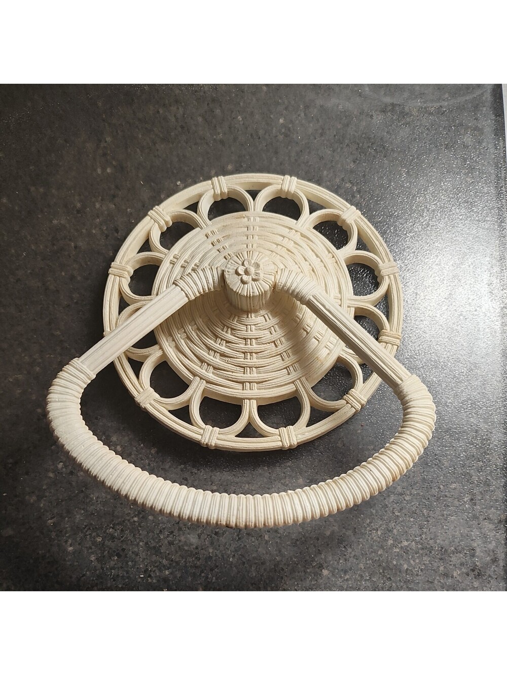 Vintage 1978 Homco Plastic Bathroom Hand Towel Hanger Bath Fixture Decor Beige